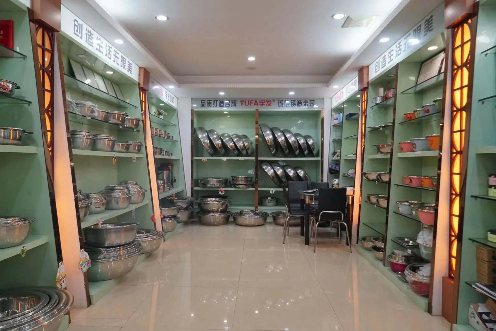 Factory Direct Dishes Chafing Dishes Buffet Catering Stainless Steel Round Roll Hot Pot Food Warmer Luxury Buffet Alcohol Stove