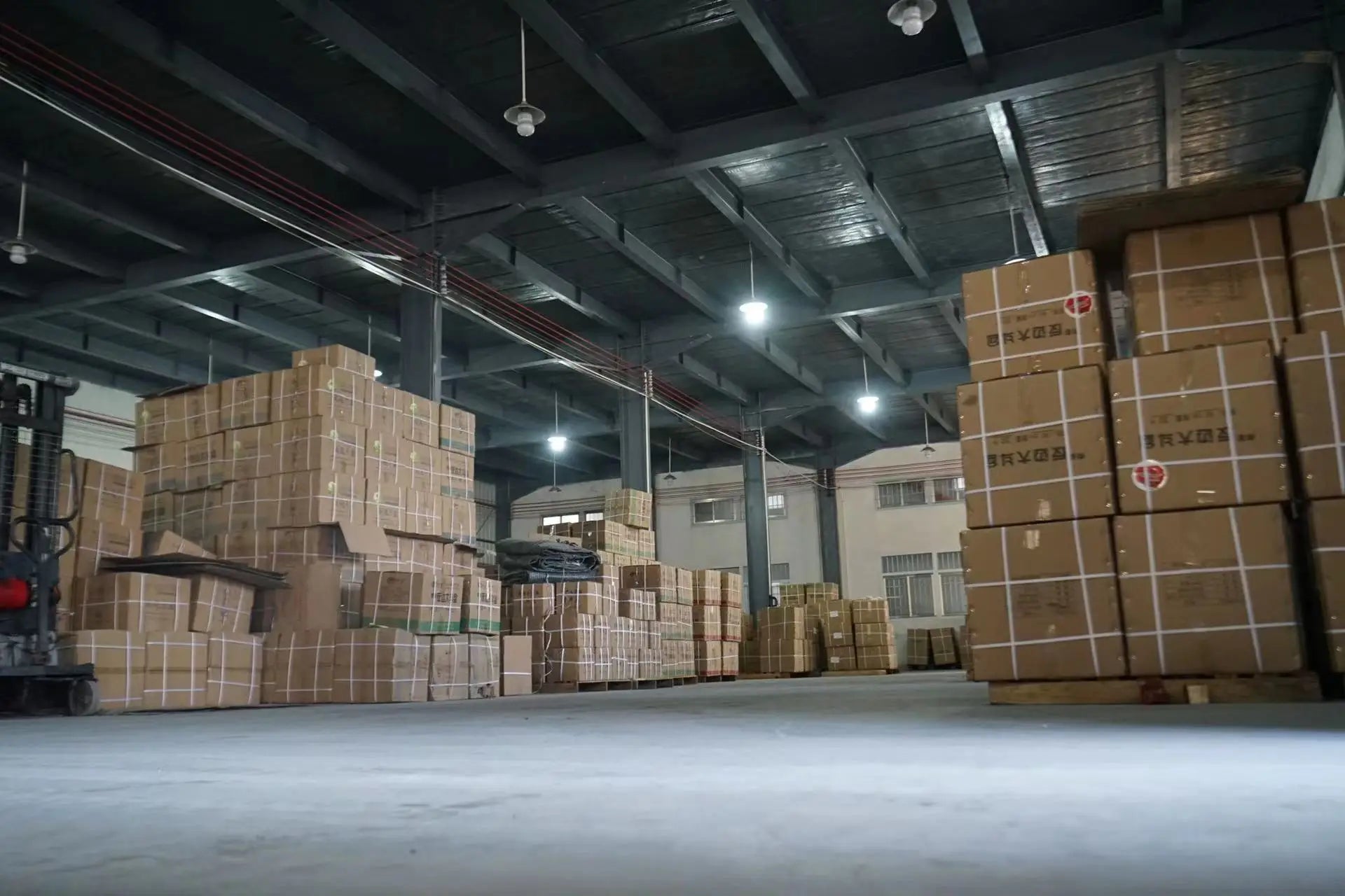 Factory Direct Dishes Chafing Dishes Buffet Catering Stainless Steel Round Roll Hot Pot Food Warmer Luxury Buffet Alcohol Stove