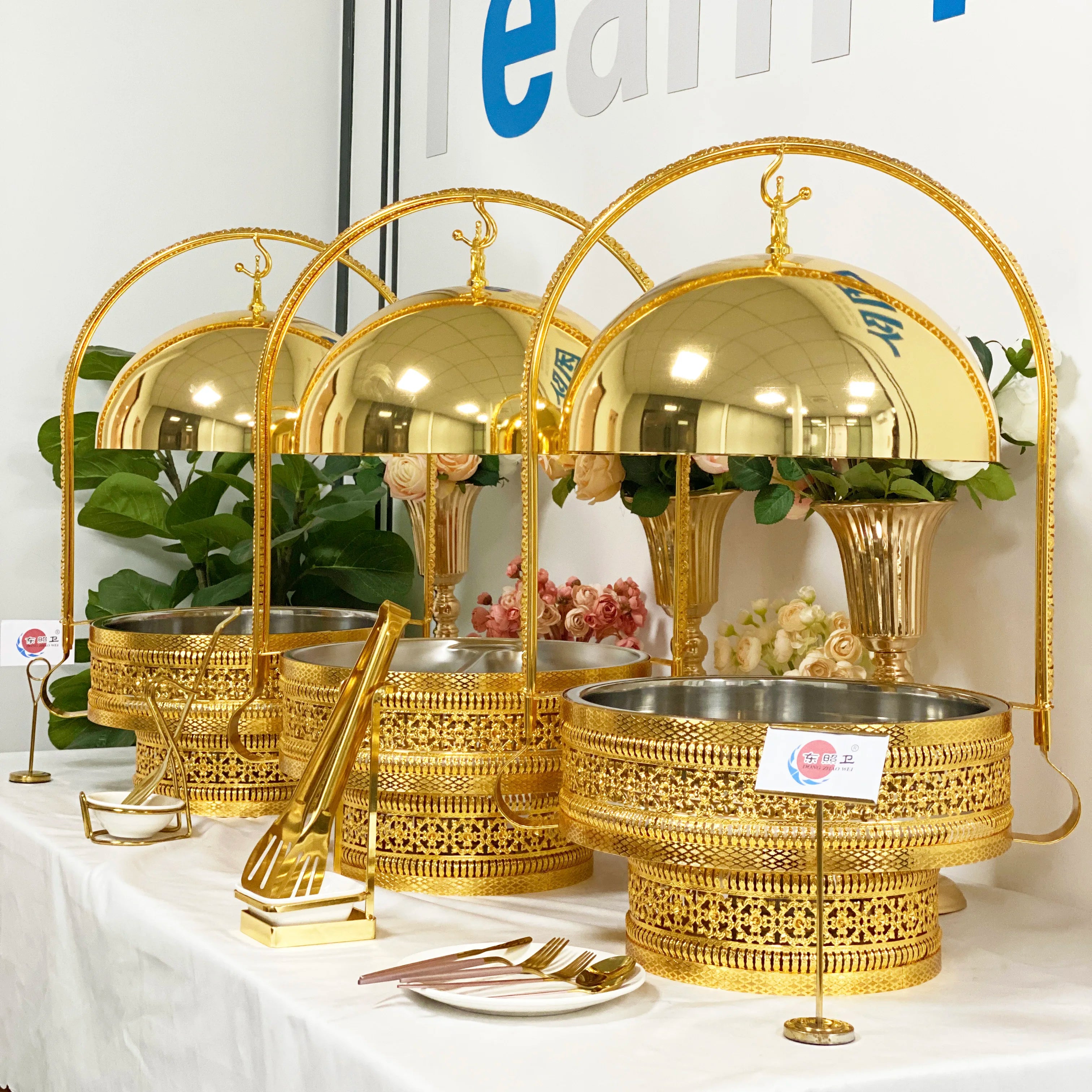 1 pcs Other Hotel Luxury Gold Chafing Dish Buffet Set 8L Hanging Serving Dishes Food Warmer Chaffing Dishes for Catering