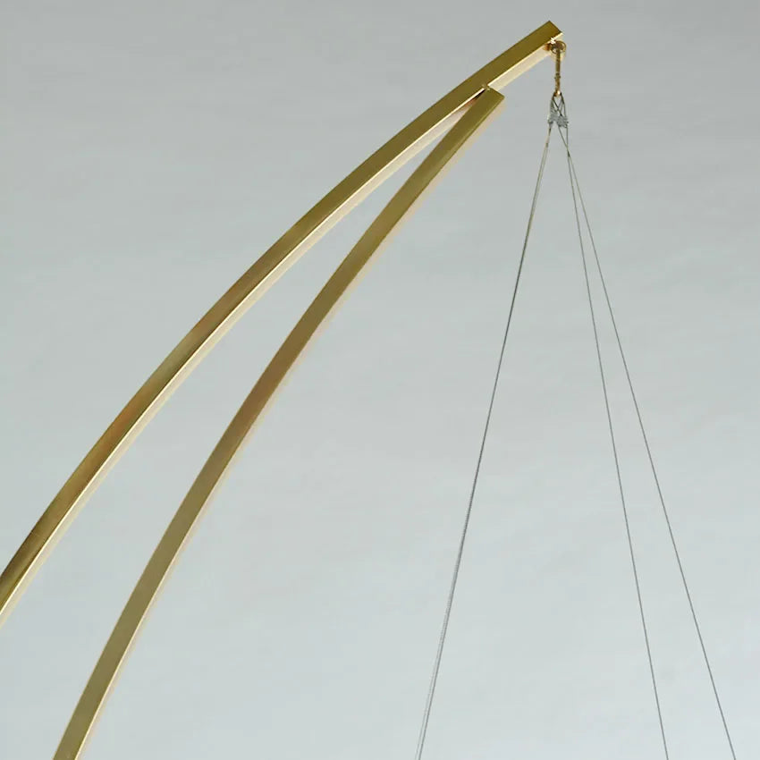 Wedding Birthday Cake Stand Centerpiece - Crescent Shape Party Decoration for Mother's Day, Family Celebration, Elegant Design